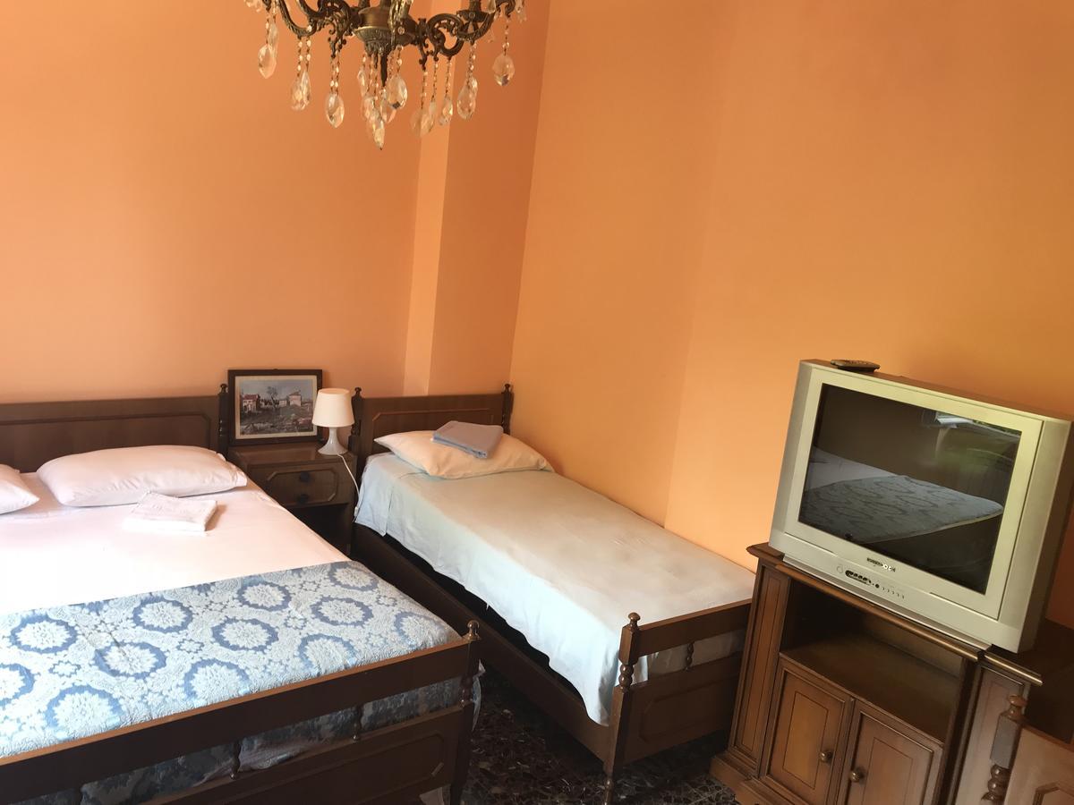 Albergo Delfino San Pietro d'Olba Ngoại thất bức ảnh